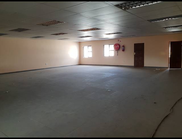 578M² WAREHOUSE FOR SALE IN SPARTAN